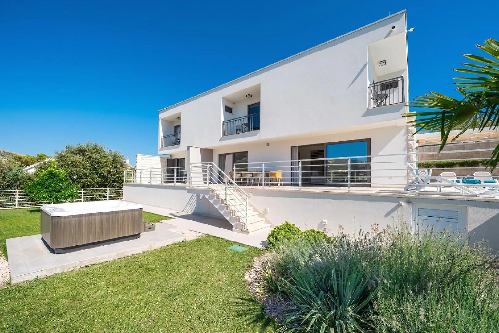 New! Villa Paloma Blanca 4-Bedroom Villa With Sea Views Seget Vranjica