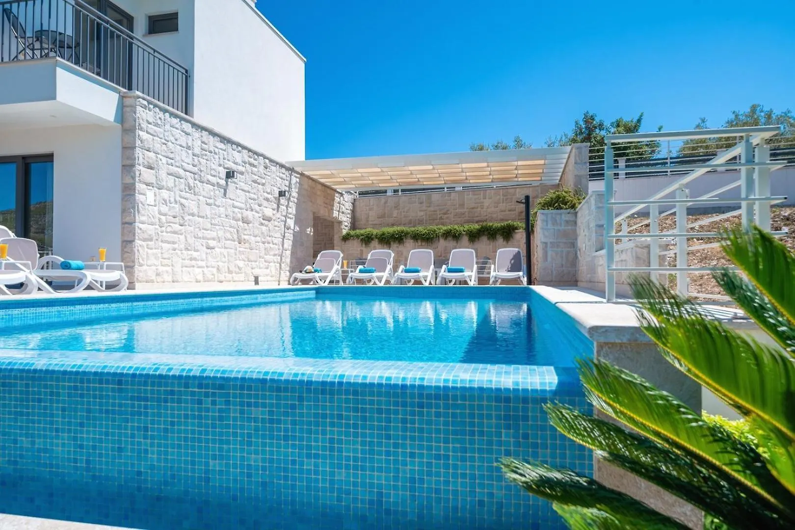 New! Villa Paloma Blanca 4-Bedroom Villa With Sea Views Seget Vranjica
