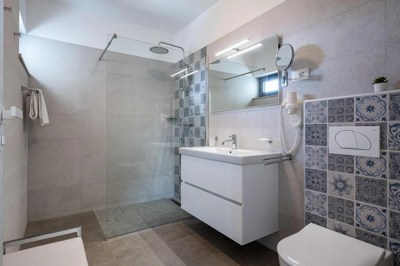 New! Villa Paloma Blanca 4-Bedroom Villa With Sea Views Seget Vranjica 0*,