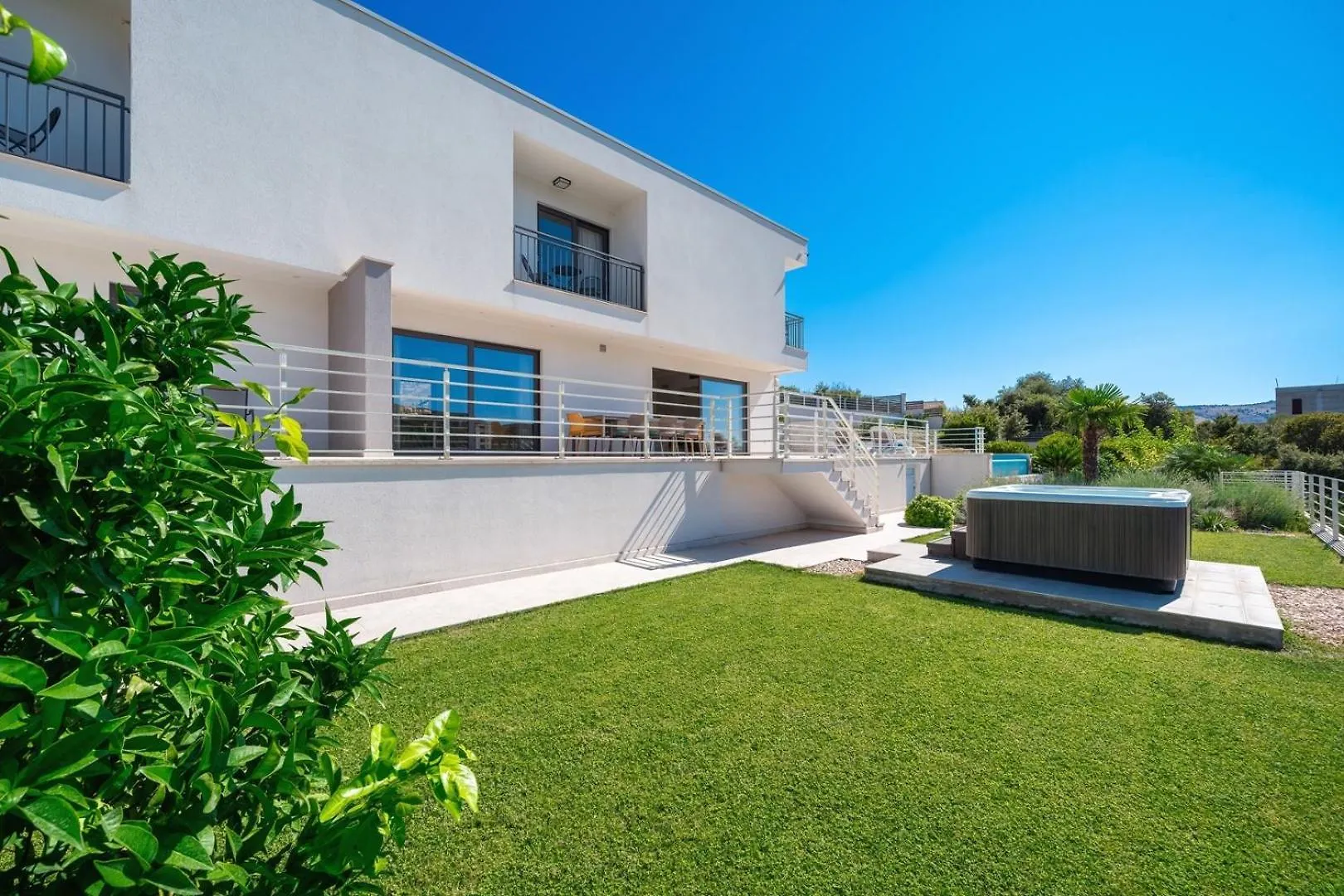 New! Villa Paloma Blanca 4-Bedroom Villa With Sea Views Seget Vranjica
