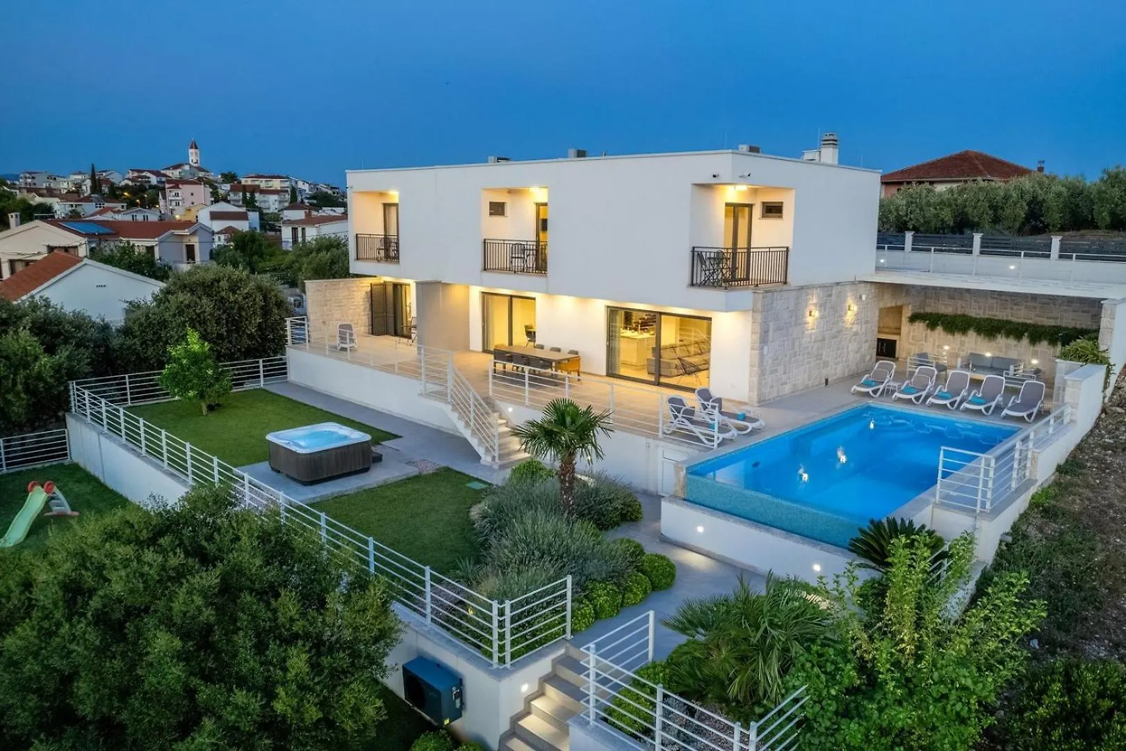 New! Villa Paloma Blanca 4-Bedroom Villa With Sea Views Seget Vranjica 0*,