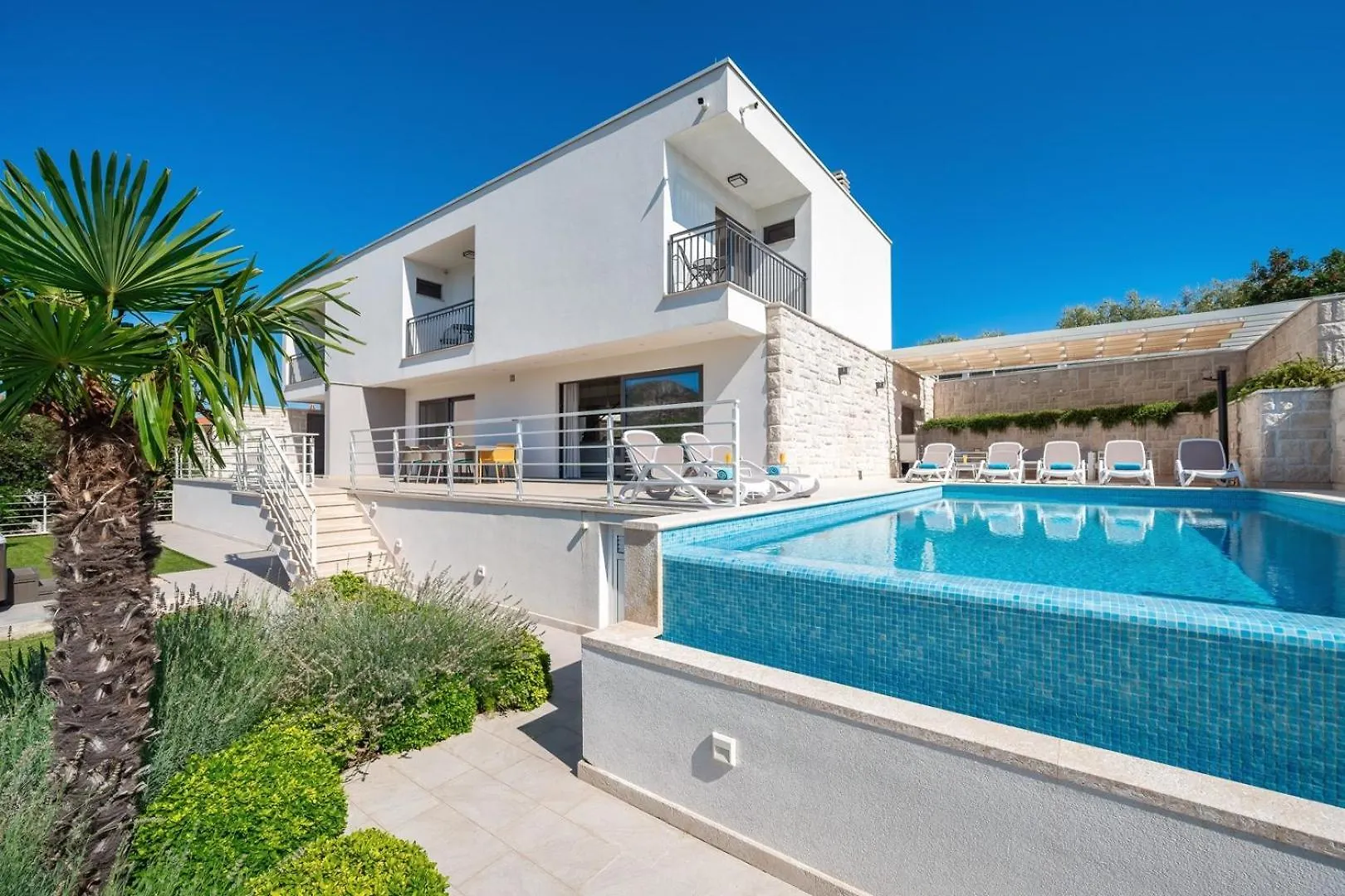 New! Villa Paloma Blanca 4-Bedroom Villa With Sea Views Seget Vranjica