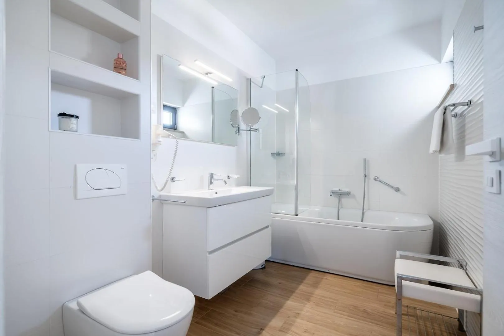 New! Villa Paloma Blanca 4-Bedroom Villa With Sea Views Seget Vranjica