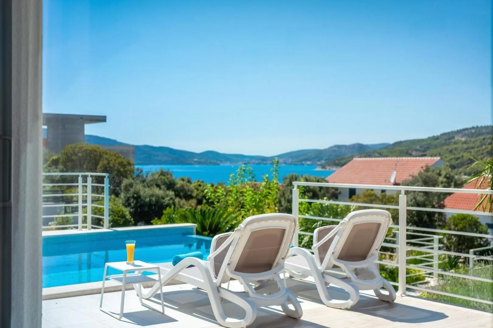 New! Villa Paloma Blanca 4-Bedroom Villa With Sea Views Seget Vranjica