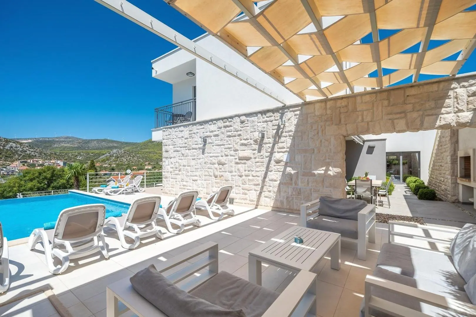 New! Villa Paloma Blanca 4-Bedroom Villa With Sea Views Seget Vranjica Croatia